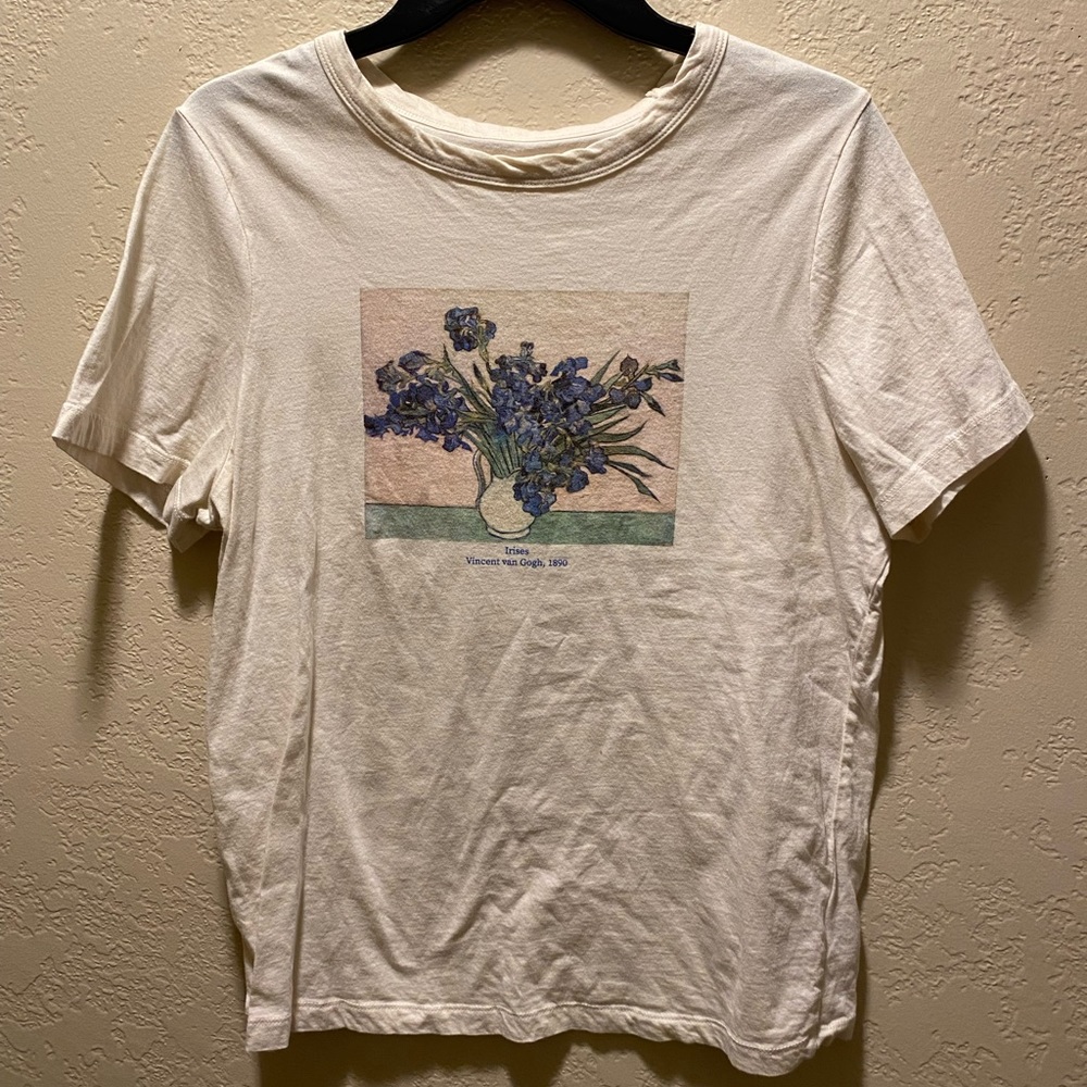 Graphic tee